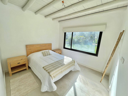 Imagen 8 de 25 de Venta Casa Con 3 Dormitorios Y Piscina En Parque Burnett Punta Del Este