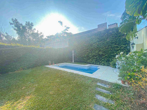 Imagen 5 de 25 de Venta Casa Caseros Centro 5 Amb Pileta 2 Cocheras