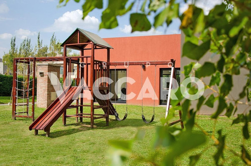 Imagen 23 de 26 de Hermoso Dúplex En Barrio Cerrado.