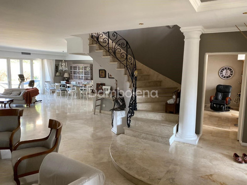 Casa En Venta En San Diego, Moreno
