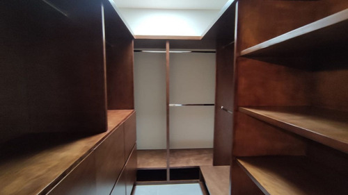 Imagen 14 de 23 de Casa De 3 Habs Cada Una Con Baño, Los Encinos