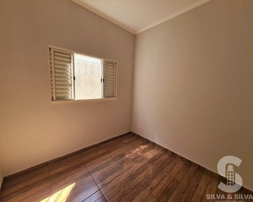 Imagem 5 de 8 de Casa A Venda No Residencial Palermo - Ca00044 - 69960230