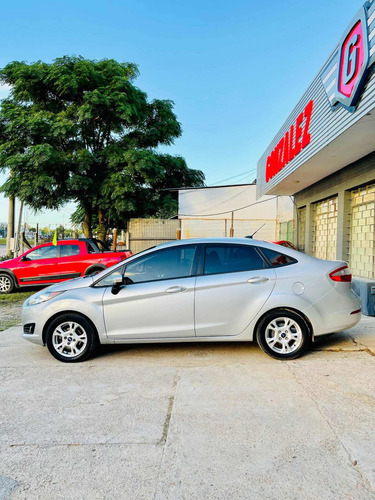 Ford Fiesta Full Sedan