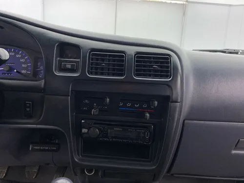 Toyota Hilux 2.4 Ex