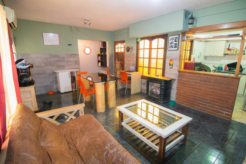 Ph En Venta - 3 Dormitorios 1 Baño - 69mts2 Cubiertos - Lomas Del Mirador