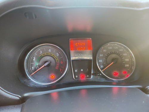 Renault Clio 1.2 Mio Confort Plus Abs Abcp