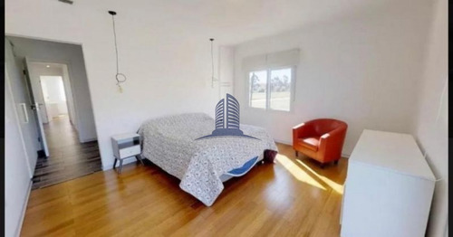 Casa En Venta Barrio Privado,4 Dormitorios - Ref: 715