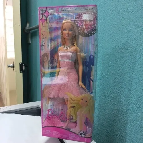 Barbie fashionista 2008 top