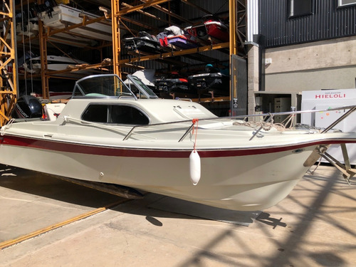 Vision 660 Cabin Lancha Cuddy