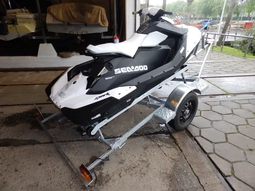 Trailer Lancha Semi Moto Jet Cuatri Nautica Milione