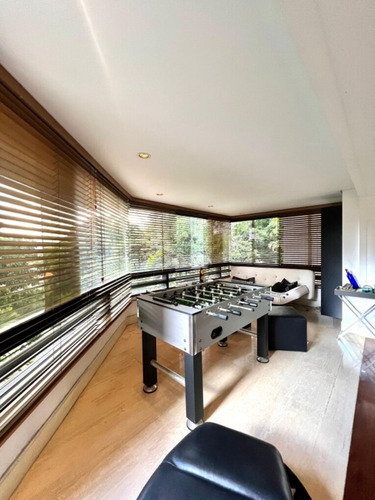 Venta De Lujoso Apartamento/ La Castellana/215 Mt2