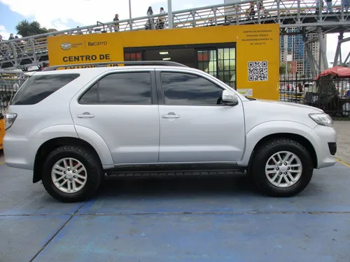 Toyota Fortuner Sr5 4x2 2700cc At Aa