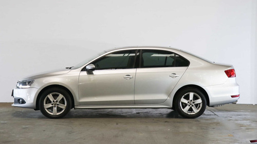 Volkswagen Vento 2.5 Luxury 170cv - 144699 - C
