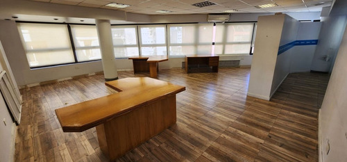 Oficina Alquiler Corrientes Y Florida Piso Frente