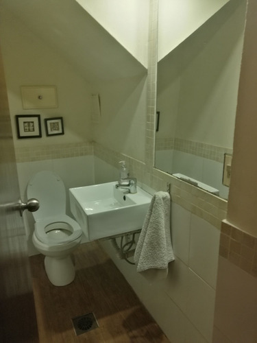 Se Vende Casa De 3 Dormitorios En Complejo Cerrado