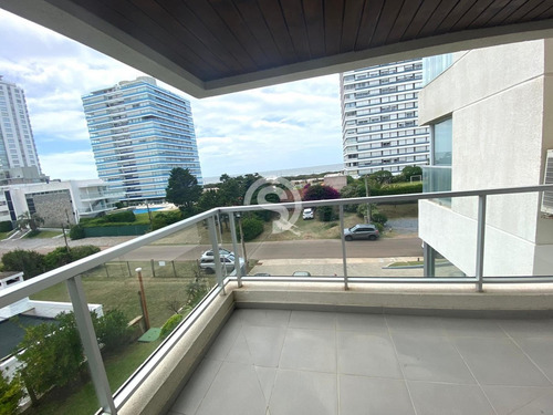 Apartamento En Venta - Brava- Ref: 3902