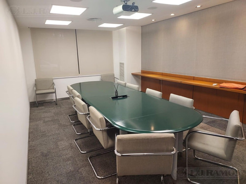 Edificio En Alquiler O Venta De 1300 M2 En Lomas De San Isidro