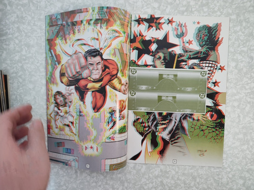 Legends Of The Universe 3d Gallery Ed. Dc Comics Hq (Usado)
