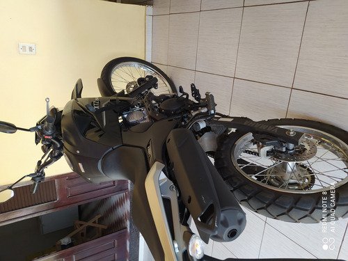Imagem 2 de 3 de Yamaha Lander 250