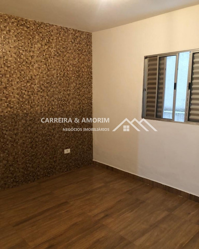Imagem 5 de 7 de Alugo Casa Com 1 Dormitórios Próximo Ao Metro Campo Limpo! - Ca00309 - 70589312