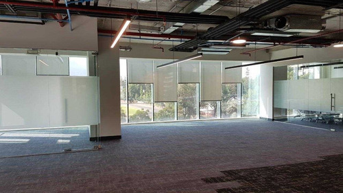 Imagen 3 de 7 de Oficina Nueva / Av. Las Condes / San Damian.