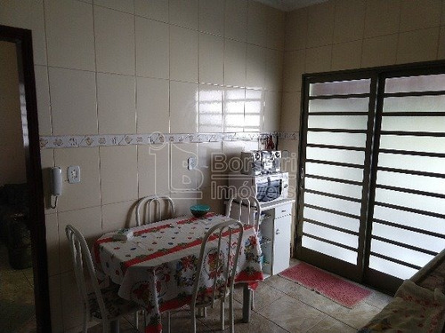 Imagem 3 de 6 de Venda De Casas / Padrão Na Cidade De Araraquara 8188