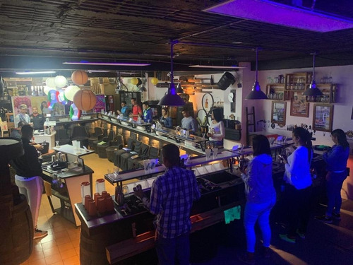 Imagen 12 de 14 de Best House Vende Fondo De Comercio Para Licorería