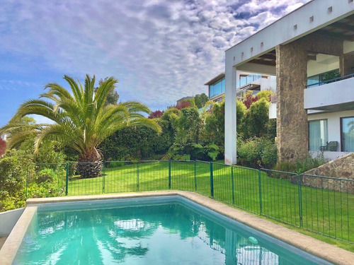 En Venta Interesante Y Sólida Casa En Costa Cachagua