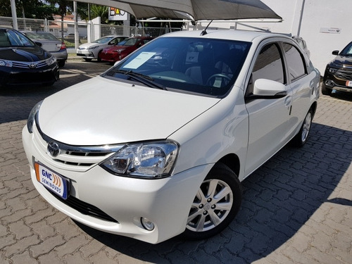 Toyota Etios 1.5 Xls Sedan 16v Flex 4p Automatico 2016/2017