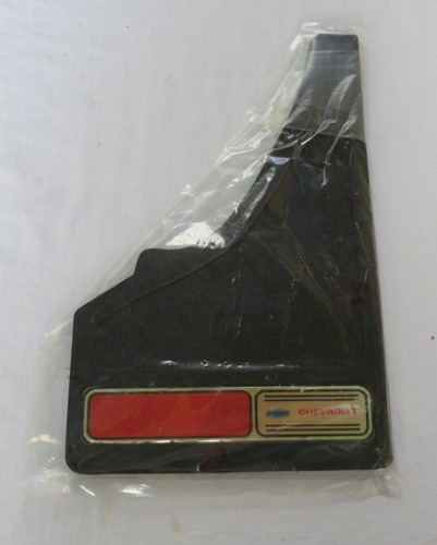 Imagen 2 de 5 de Chapaletas Chevrolet Universales 24 X 34 Cms Par