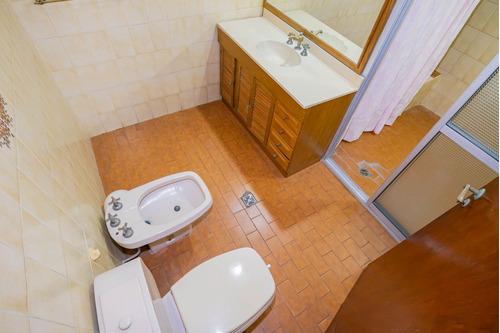 Imagen 22 de 30 de Venta Urgente Por Viaje Casa 5 Amb - Castelar
