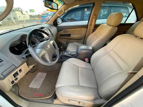 Imagem 8 de 14 de Toyota Hilux Sw4 Srv-at 4x4 3.0tb-ic 16v