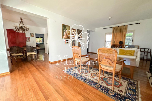 Casa En Venta, 5 Habitaciones, Punta Chica Dentro De Barrio Cerrado