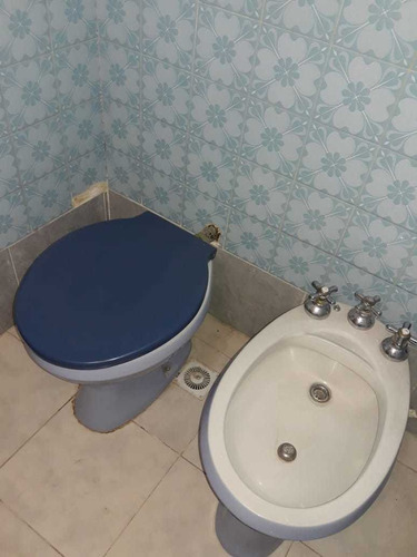 Vende Dpto 1 Amb, A 4 C/estacion Castelar