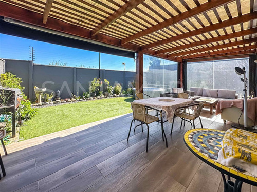 Venta Casa Lomas De San Sebastián, Concepción