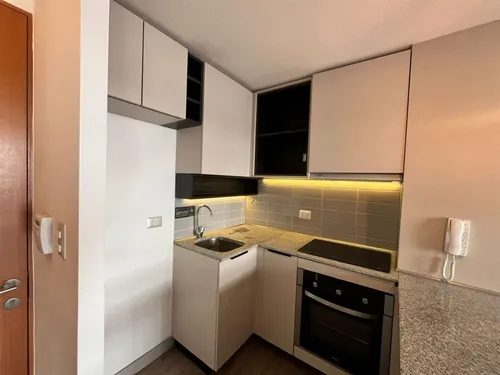 Depa En Venta De 1 Dorm. 1estac Club Hipico