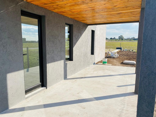 Imagen 2 de 22 de Susana Aravena Propiedades-casa En Venta En San Sebastian