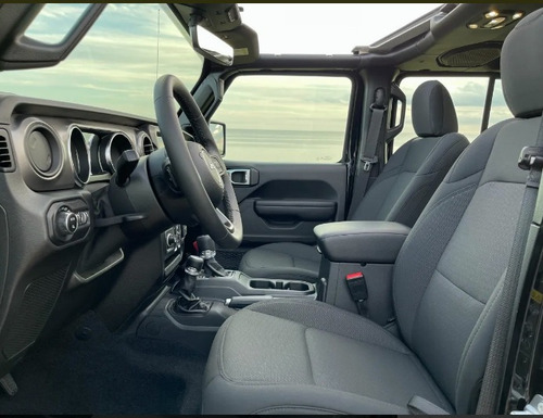 Imagen 4 de 12 de Jeep Gladiator Sport 4x4 2021