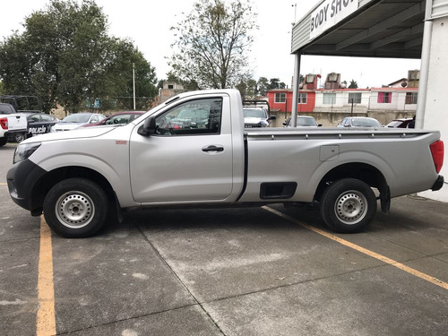 Imagen 4 de 15 de Nissan Np300 2020 2.5 Pick-up Dh Mt