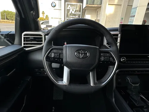 Toyota Sequoia PLATINUM BLANCA 2025