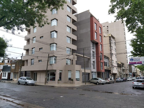 Departamento En Venta Céntrico En Junin, Dos Dormitorios A Estrenar