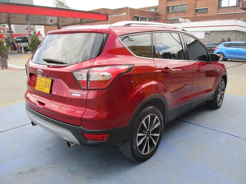 Ford Escape Titanium 4x4 2000cc At Aa