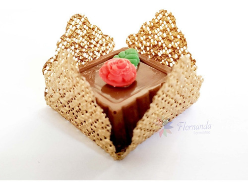 Kit 50 Forminhas Doces Finos Luxo Tela Escócia Castelo