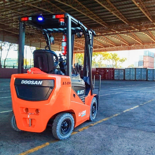 Imagen 2 de 4 de Autoelevador Eléctrico Doosan B20ns Batería Y Cargador Desde