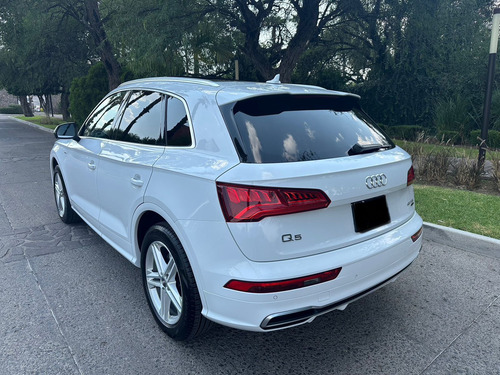 Audi Q5 2.0 L T S Line Dsg