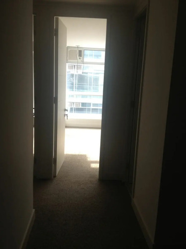 Oficina En Edificio Studio Office, Calle Baquedano.