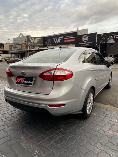 Ford Fiesta 1.6 TITANIUM SEDAN 16V FLEX 4P POWERSHIFT