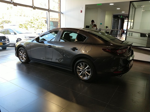Mazda 3 Prime Automático 2021