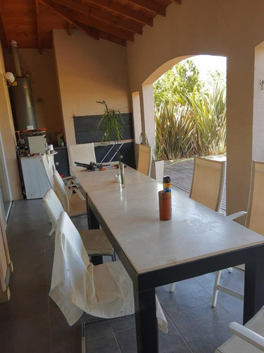 Casa Chalet En Venta En Alamo Alto, Escobar, G.b.a. Zona Norte
