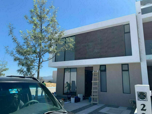 Estrena Casa En Cañadas Del Arroyo, 4ta Recamara En Pb, Jard